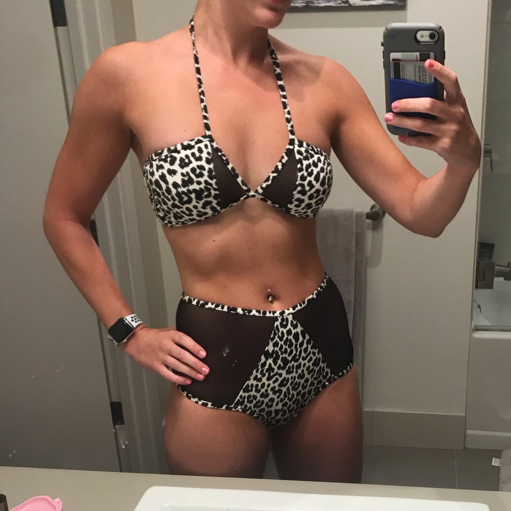 Animal print mesh VS high waisted bikini